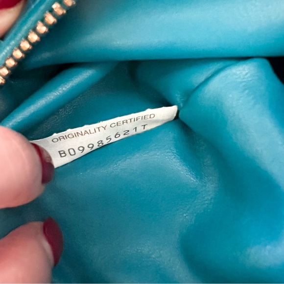 Bottega Veneta Mini Jodie Knotted Intrecciato Leather Shoulder Bag in Blue - Picture 16 of 17